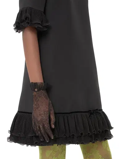 Valentino Garavani Women's VLogo Signature Lace Gloves - Black - Size 6 | Thumbnail 2 Valentino Garavani Women's VLogo Signature Lace Gloves - Black - Size 6 | Thumbnail 2