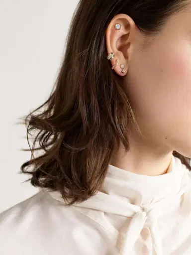STONE AND STRAND Richie 10-karat Gold Diamond Earrings | Thumbnail 4 STONE AND STRAND Richie 10-karat Gold Diamond Earrings | Thumbnail 4