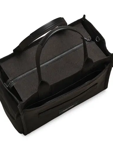 Marc Jacobs Women's The Travel Tote Bag - Black | Thumbnail 9 Marc Jacobs Women's The Travel Tote Bag - Black | Thumbnail 9