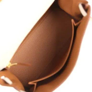 HERMÈS Hermes Special Order (HSS) Kelly Retourne 25 Craie Verso Togo Brushed Gold Hardware | Thumbnail 8 HERMÈS Hermes Special Order (HSS) Kelly Retourne 25 Craie Verso Togo Brushed Gold Hardware | Thumbnail 8
