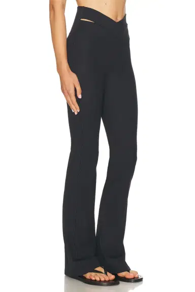 Nike Zenvy Cutout Gentle Support High Waisted Rib Flare Legging | Thumbnail 2 Nike Zenvy Cutout Gentle Support High Waisted Rib Flare Legging | Thumbnail 2