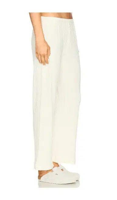 DONNI. Pointelle Simple Cropped Pant | Thumbnail 2 DONNI. Pointelle Simple Cropped Pant | Thumbnail 2