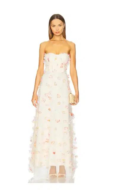 Elliatt Livia Maxi Dress | Thumbnail 1 Elliatt Livia Maxi Dress | Thumbnail 1
