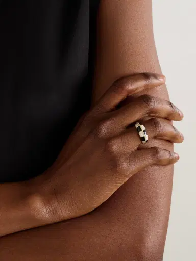 Yvonne Léon Alliance 9-karat Gold, Onyx And Diamond Ring | Thumbnail 2 Yvonne Léon Alliance 9-karat Gold, Onyx And Diamond Ring | Thumbnail 2