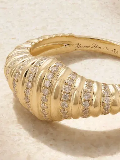 Yvonne Léon Nano Chevalière Berlingot 9-karat Gold Diamond Ring | Thumbnail 4 Yvonne Léon Nano Chevalière Berlingot 9-karat Gold Diamond Ring | Thumbnail 4