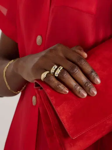 Yvonne Léon Nano Chevalière Berlingot 9-karat Gold Diamond Ring | Thumbnail 5 Yvonne Léon Nano Chevalière Berlingot 9-karat Gold Diamond Ring | Thumbnail 5
