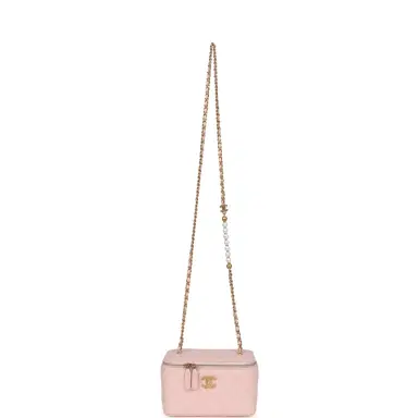 Chanel Chanel Small CC Vanity Case Light Pink Caviar Faux Pearls Brushed Gold Hardware | Thumbnail 7 Chanel Chanel Small CC Vanity Case Light Pink Caviar Faux Pearls Brushed Gold Hardware | Thumbnail 7