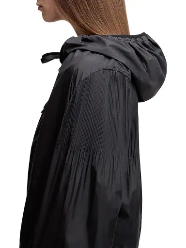 Moncler Women's Auxonne Hooded Jacket - Black | Thumbnail 4 Moncler Women's Auxonne Hooded Jacket - Black | Thumbnail 4