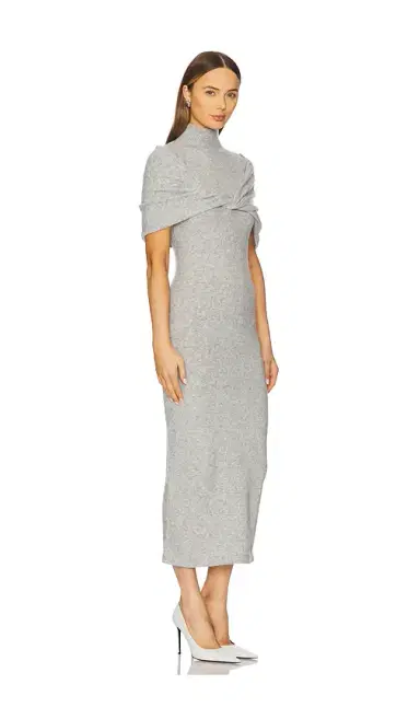 SEROYA Wisteria Gown | Thumbnail 2 SEROYA Wisteria Gown | Thumbnail 2
