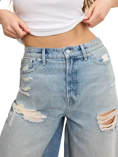 Good American Women's Good Extreme Barrel Shorts - Indigo | Thumbnail 4 Good American Women's Good Extreme Barrel Shorts - Indigo | Thumbnail 4
