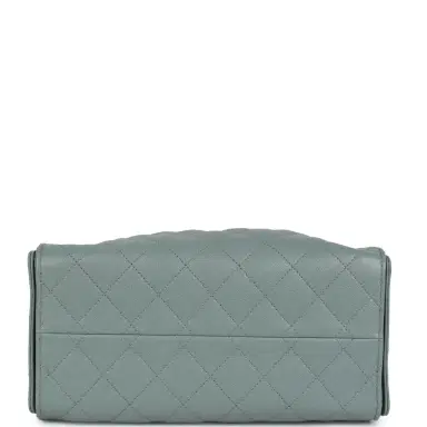 Chanel Chanel Small 25 Hobo Bag Green Caviar Antique Gold Hardware | Thumbnail 7 Chanel Chanel Small 25 Hobo Bag Green Caviar Antique Gold Hardware | Thumbnail 7
