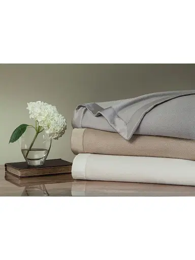 Home Treasures Serena Cashmere Blanket - Ivory - Size California King | Thumbnail 5 Home Treasures Serena Cashmere Blanket - Ivory - Size California King | Thumbnail 5
