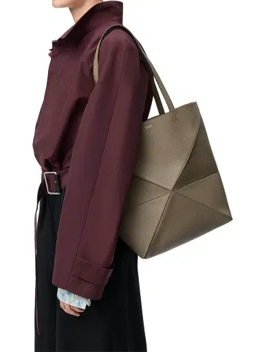 Loewe Women's Puzzle Fold Grained Leather Tote Bag - Taupe | Thumbnail 3 Loewe Women's Puzzle Fold Grained Leather Tote Bag - Taupe | Thumbnail 3