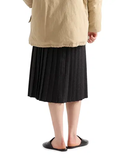 Prada Women's Pleated Wool Flannel Skirt - Grey | Thumbnail 3 Prada Women's Pleated Wool Flannel Skirt - Grey | Thumbnail 3