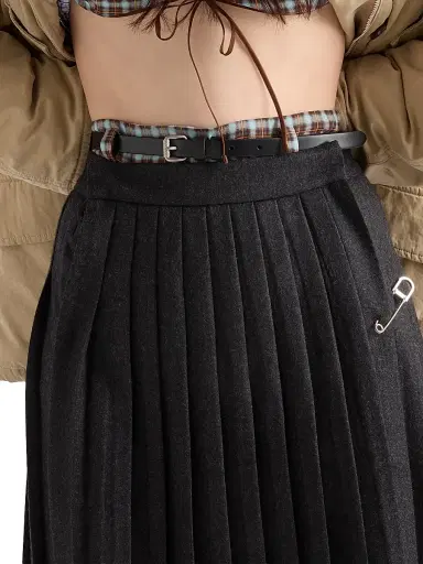 Prada Women's Pleated Wool Flannel Skirt - Grey | Thumbnail 5 Prada Women's Pleated Wool Flannel Skirt - Grey | Thumbnail 5