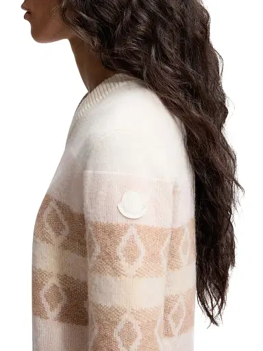 Moncler Women's V-Neck Sweater in Wool - White Pink | Thumbnail 4 Moncler Women's V-Neck Sweater in Wool - White Pink | Thumbnail 4