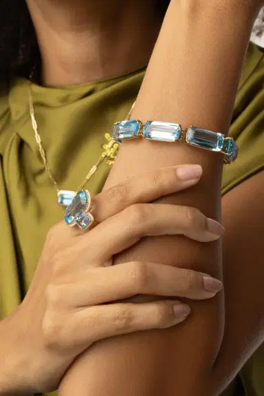 GOSHWARA Blue Topaz Single Line Gossip Bracelet | Thumbnail 5 GOSHWARA Blue Topaz Single Line Gossip Bracelet | Thumbnail 5
