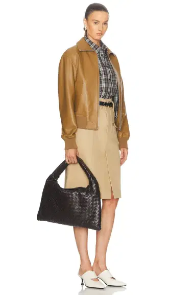 Bottega Veneta Small Hop Bag | Thumbnail 2 Bottega Veneta Small Hop Bag | Thumbnail 2