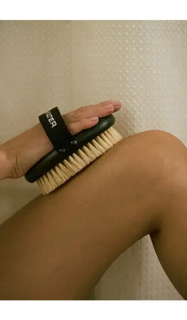 Mirror Water BUFF Body Dry Brush | Thumbnail 2 Mirror Water BUFF Body Dry Brush | Thumbnail 2