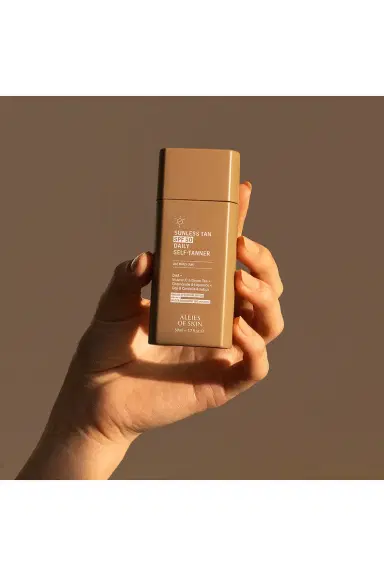 Allies of Skin Sunless Tan SPF 50 Daily Self-Tanner | Thumbnail 12 Allies of Skin Sunless Tan SPF 50 Daily Self-Tanner | Thumbnail 12