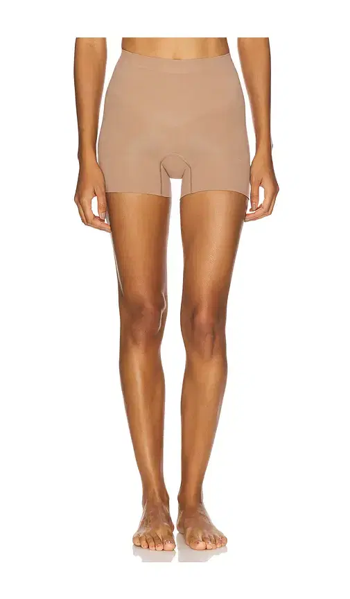 Spanxsculpt Seamless Power Shorty Spanxsculpt Seamless Power Shorty