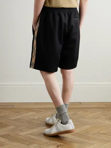 Burberry Straight-Leg Checked Jacquard-Knit Trimmed Tech-Jersey Shorts - Men | Thumbnail 4 Burberry Straight-Leg Checked Jacquard-Knit Trimmed Tech-Jersey Shorts - Men | Thumbnail 4