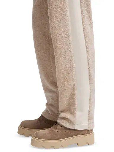 Moncler Women's Sweatpants in Teddy - Beige | Thumbnail 4 Moncler Women's Sweatpants in Teddy - Beige | Thumbnail 4