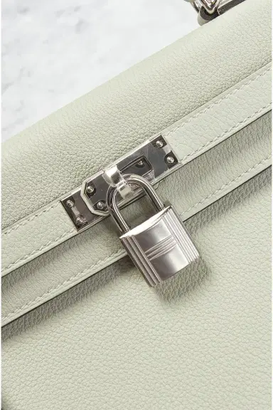 HERMÈS Hermes Togo Kelly 25 Handbag | Thumbnail 7 HERMÈS Hermes Togo Kelly 25 Handbag | Thumbnail 7