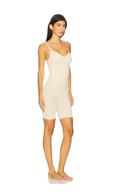 SKIMS Seamless Sculpt Mid Thigh Bodysuit | Thumbnail 2 SKIMS Seamless Sculpt Mid Thigh Bodysuit | Thumbnail 2