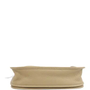 HERMÈS Hermes Evelyne III PM Trench Clemence Gold Hardware | Thumbnail 6 HERMÈS Hermes Evelyne III PM Trench Clemence Gold Hardware | Thumbnail 6
