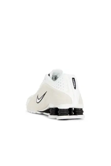 Nike Shox R4 Sneaker | Thumbnail 3 Nike Shox R4 Sneaker | Thumbnail 3