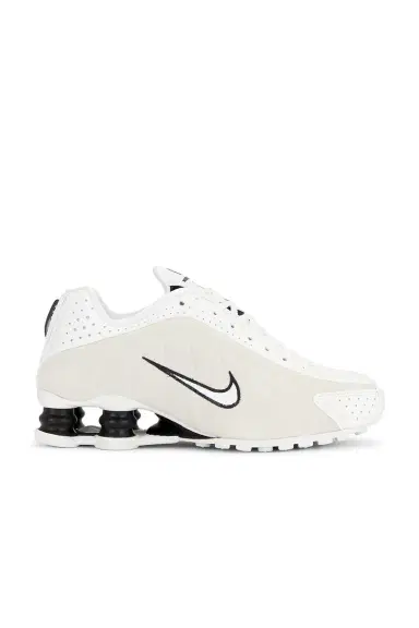 Nike Shox R4 Sneaker | Thumbnail 1 Nike Shox R4 Sneaker | Thumbnail 1