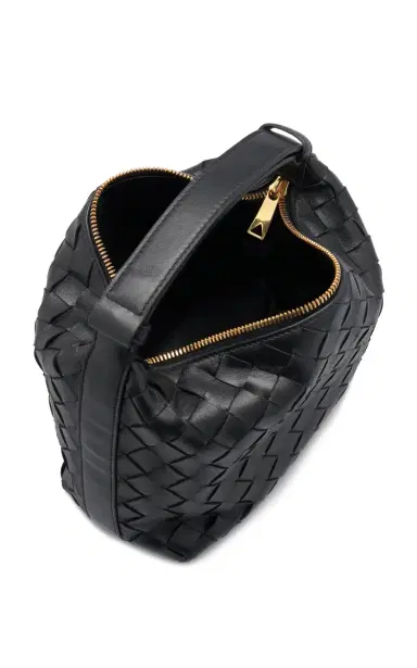 Bottega Veneta Small Washbag Intrecciato Leather Bag | Thumbnail 5 Bottega Veneta Small Washbag Intrecciato Leather Bag | Thumbnail 5