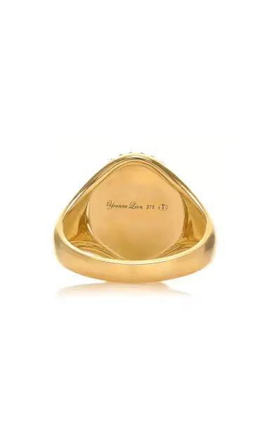 Yvonne Léon Emerald Pompadour Oval Signet Ring | Thumbnail 6 Yvonne Léon Emerald Pompadour Oval Signet Ring | Thumbnail 6