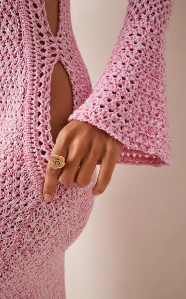 Sydney Evan Large Bezel Pink Sapphire Signet Ring | Thumbnail 2 Sydney Evan Large Bezel Pink Sapphire Signet Ring | Thumbnail 2