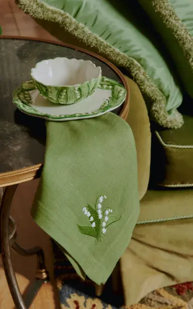 Moda Domus Set-of-Six Lily Of The Valley Ceramic Dinner Plates - Blue | Thumbnail 14 Moda Domus Set-of-Six Lily Of The Valley Ceramic Dinner Plates - Blue | Thumbnail 14