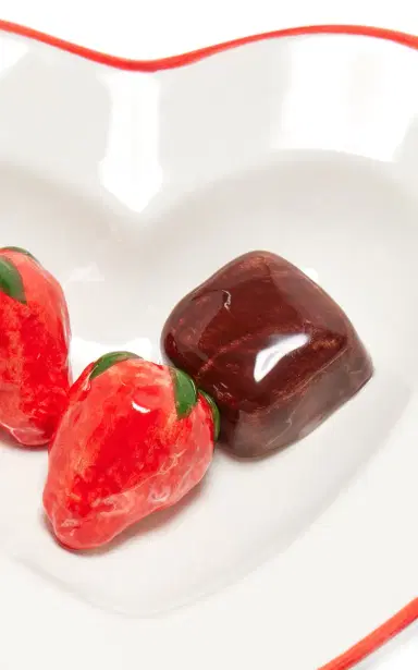 Moda Domus Trompe l’Oeil Ceramic Heart Dish - Multi | Thumbnail 2 Moda Domus Trompe l’Oeil Ceramic Heart Dish - Multi | Thumbnail 2