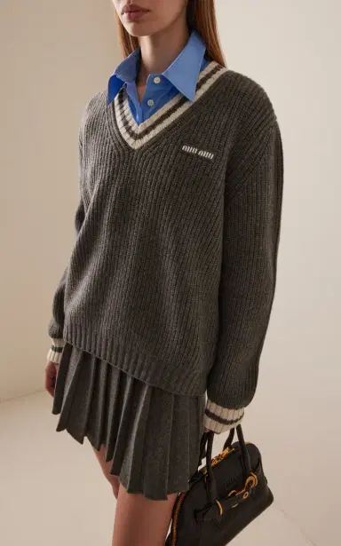 Miu Miu Oversized Cashmere Sweater | Thumbnail 2 Miu Miu Oversized Cashmere Sweater | Thumbnail 2
