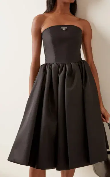 Prada Logo-Detailed Nylon Gabardine Strapless Midi Dress | Thumbnail 2 Prada Logo-Detailed Nylon Gabardine Strapless Midi Dress | Thumbnail 2