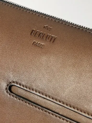 Berluti Toujours Soft Leather Messenger Bag - Men | Thumbnail 4 Berluti Toujours Soft Leather Messenger Bag - Men | Thumbnail 4