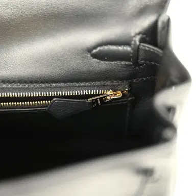HERMÈS Hermes Kelly Retourne 25 Black Cheri Gold Hardware | Thumbnail 9 HERMÈS Hermes Kelly Retourne 25 Black Cheri Gold Hardware | Thumbnail 9