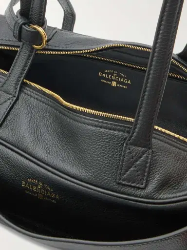 Balenciaga Carrie Small Textured-leather Shoulder Bag | Thumbnail 5 Balenciaga Carrie Small Textured-leather Shoulder Bag | Thumbnail 5