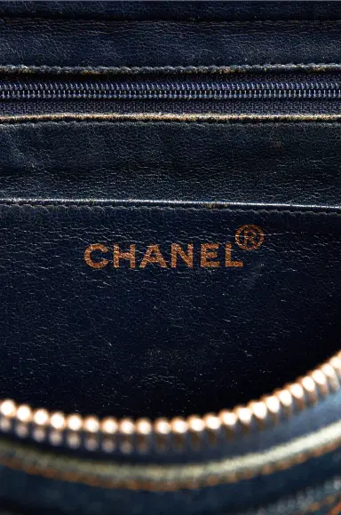 Chanel Chanel Denim Vintage Flap Backpack | Thumbnail 5 Chanel Chanel Denim Vintage Flap Backpack | Thumbnail 5