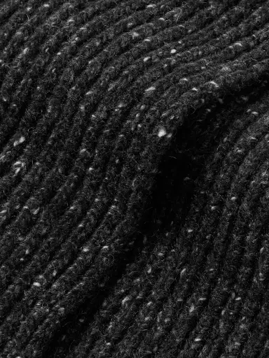 Inis Meáin Ribbed Cashmere Scarf - Men | Thumbnail 3 Inis Meáin Ribbed Cashmere Scarf - Men | Thumbnail 3