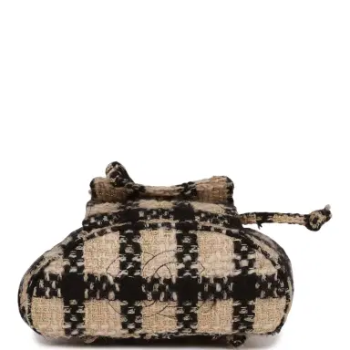 Chanel Vintage Chanel Duma Backpack Beige and Black Tweed Gold Hardware | Thumbnail 6 Chanel Vintage Chanel Duma Backpack Beige and Black Tweed Gold Hardware | Thumbnail 6