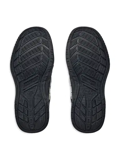 Balenciaga Women's Hamptons Worn-Out Sneakers - Black | Thumbnail 6 Balenciaga Women's Hamptons Worn-Out Sneakers - Black | Thumbnail 6