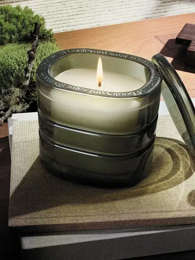 Diptyque Temple des Mousses (Moss Temple) Refillable Candle | Thumbnail 4 Diptyque Temple des Mousses (Moss Temple) Refillable Candle | Thumbnail 4