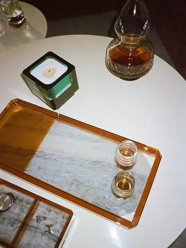 Reflections Copenhagen Amber Dusk Shadow Tray - Amber Clear | Thumbnail 2 Reflections Copenhagen Amber Dusk Shadow Tray - Amber Clear | Thumbnail 2