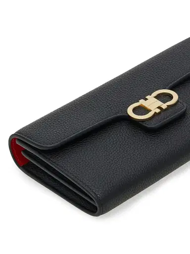 Ferragamo Women's Textured Leather Wallet | Thumbnail 6 Ferragamo Women's Textured Leather Wallet | Thumbnail 6