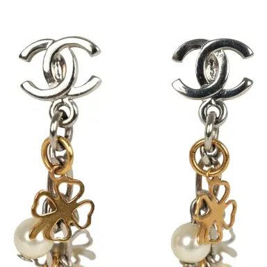 Chanel Pre-owned Chanel CC Clovers & Hearts Dangle Earrings Mixed Metal Hardware | Thumbnail 5 Chanel Pre-owned Chanel CC Clovers & Hearts Dangle Earrings Mixed Metal Hardware | Thumbnail 5
